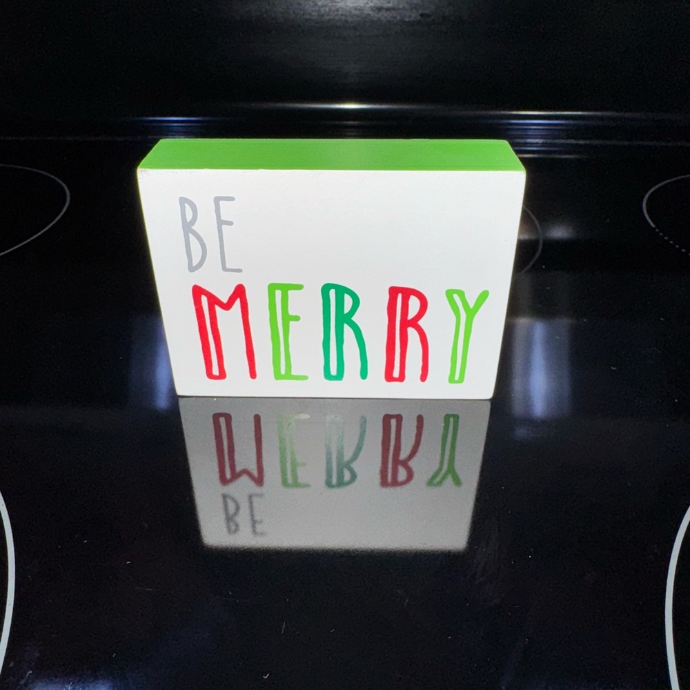NWT, hobby lobby, “be merry” Christmas decor